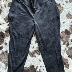 Lululemon base pace high rise crop camo legging 23in